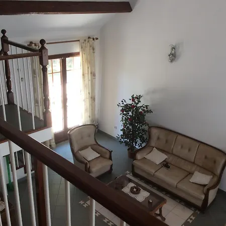 Duplex House Un Center Village Holiday home *