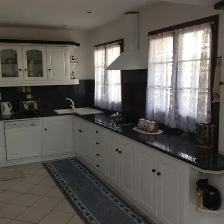 Duplex House Un Center Village Campea