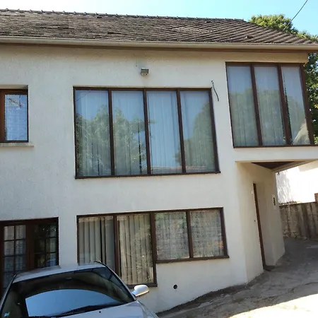 Duplex House Un Center Village * Campea