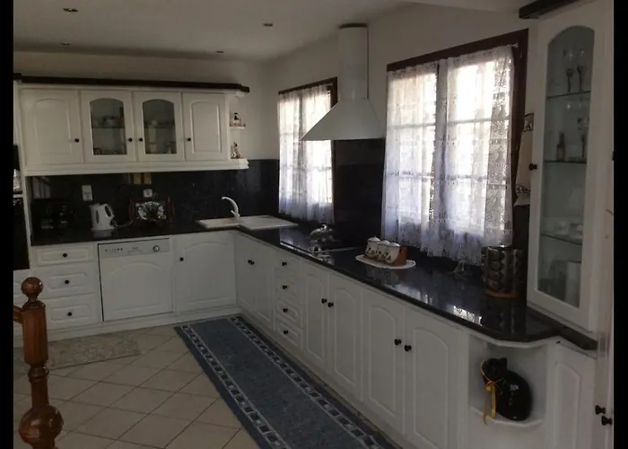 Duplex House Un Center Village *