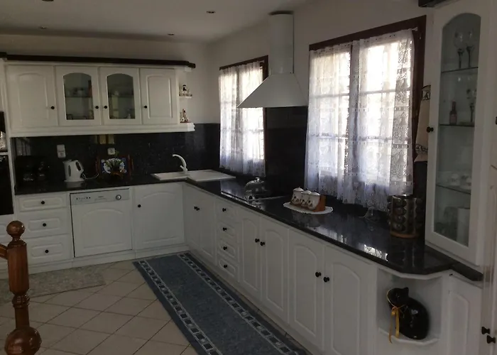 Duplex House Un Center Village Campea